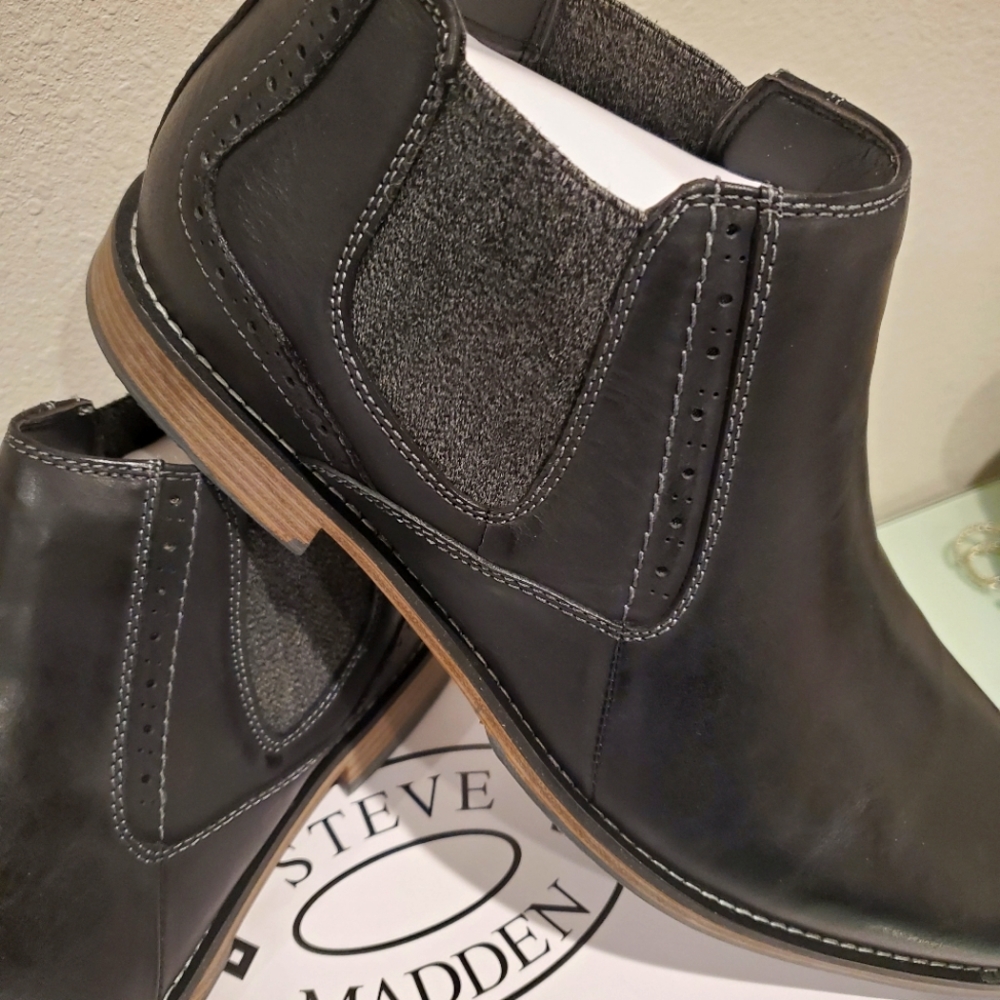 Mens Steve Madden Boots size 14 Black